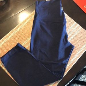 Lululemon Align Crops Size 6: Midnight Navy